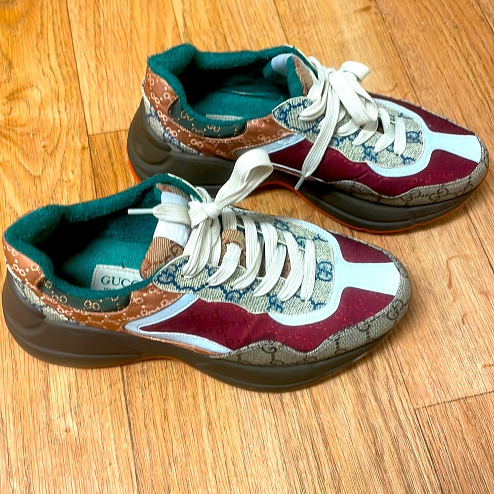 Gucci shoes